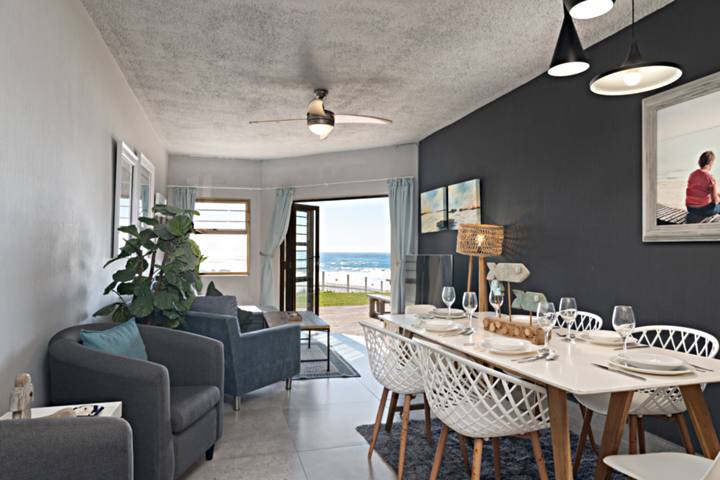 The Bay 4 Living Area